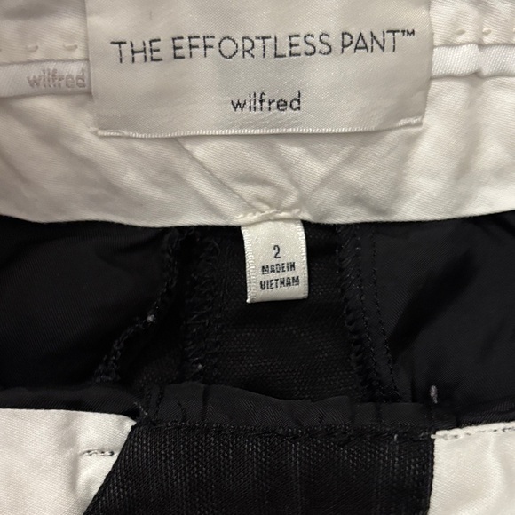 Aritzia Wilfred The Effortless Black Pants - Picture 2 of 7
